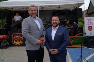 Grzegorz Leszczyński oraz Karol Szybiński na obchodach 100-lecia OSP